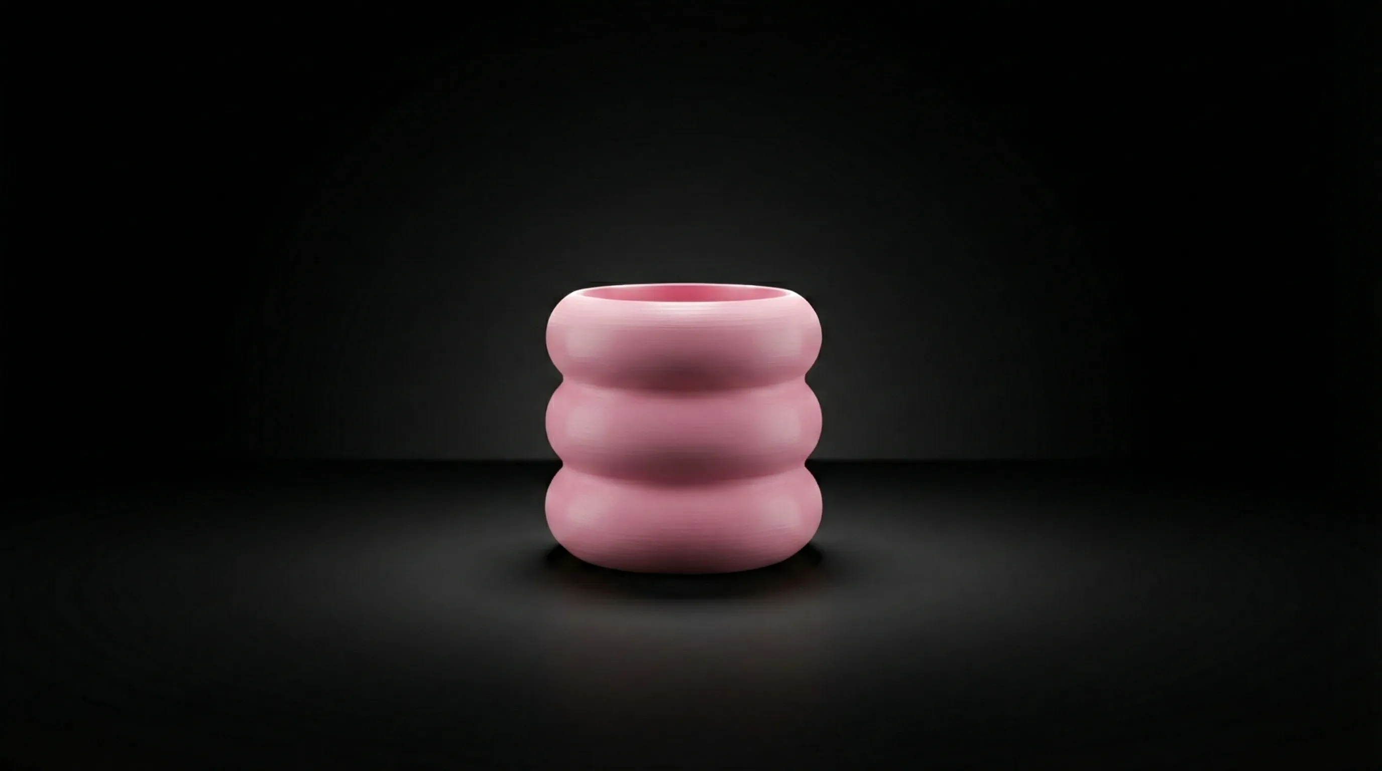 Donut Vase - Front view